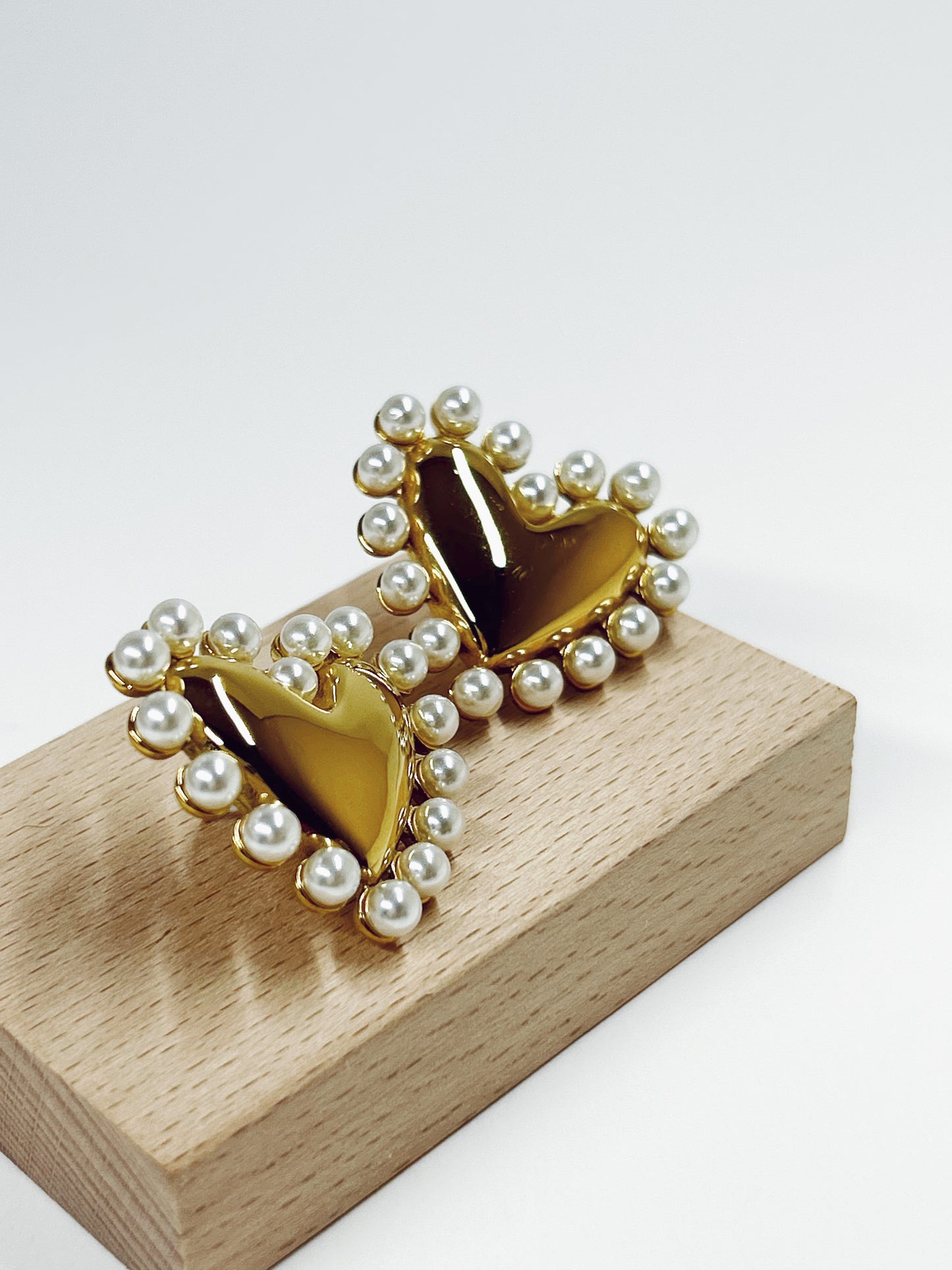 Loveme Earrings
