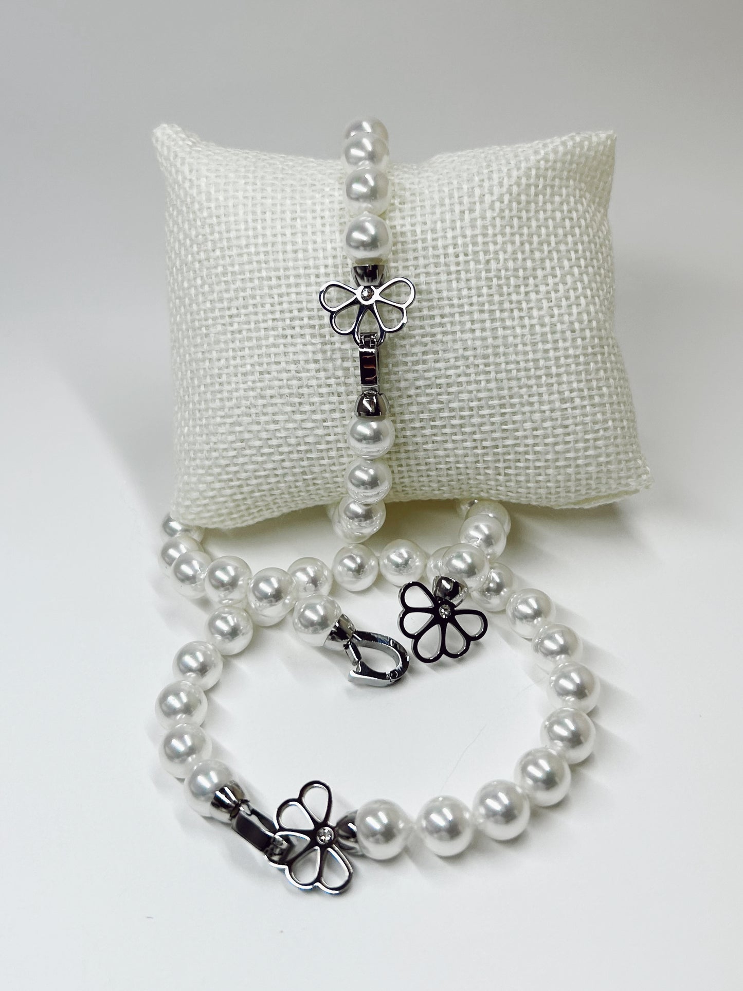 Pearly Bracelet