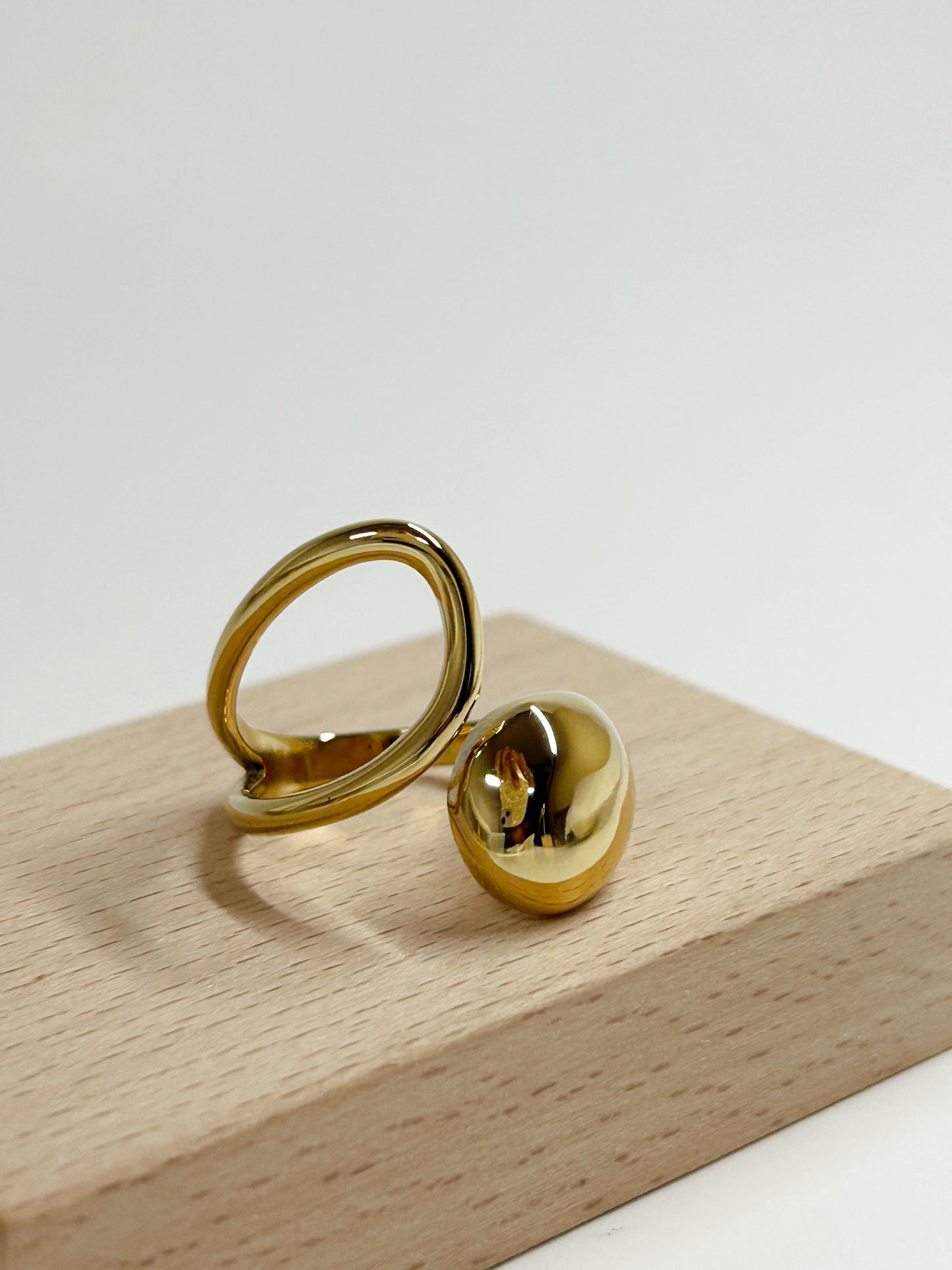 Aura Ring