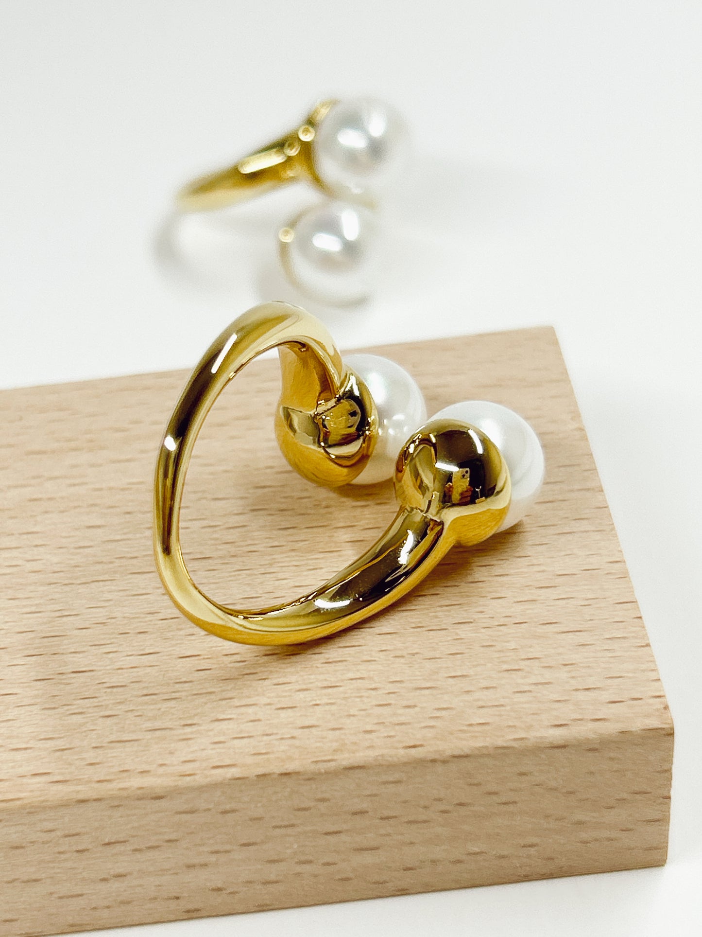 Victoria Ring