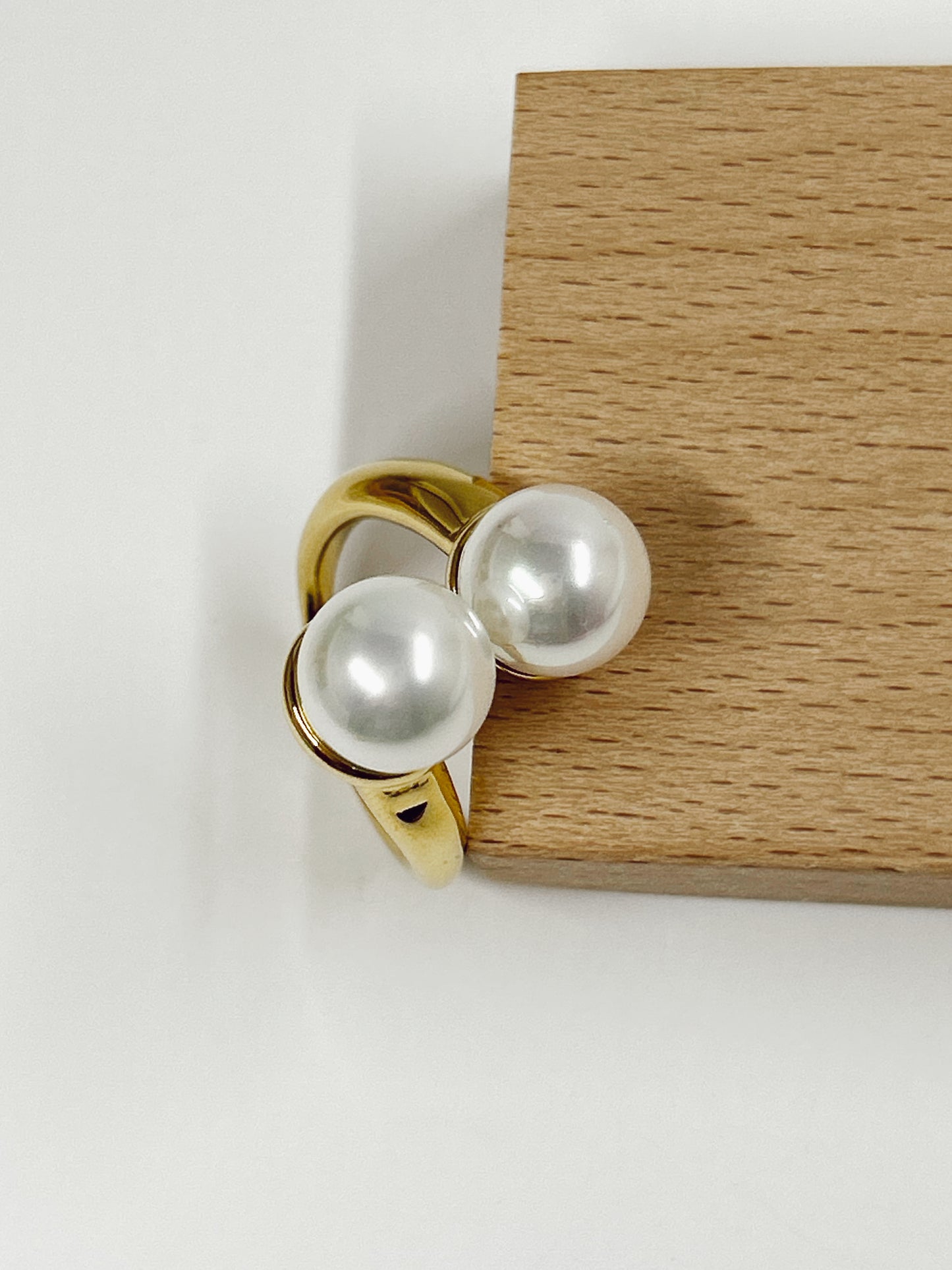 Victoria Ring