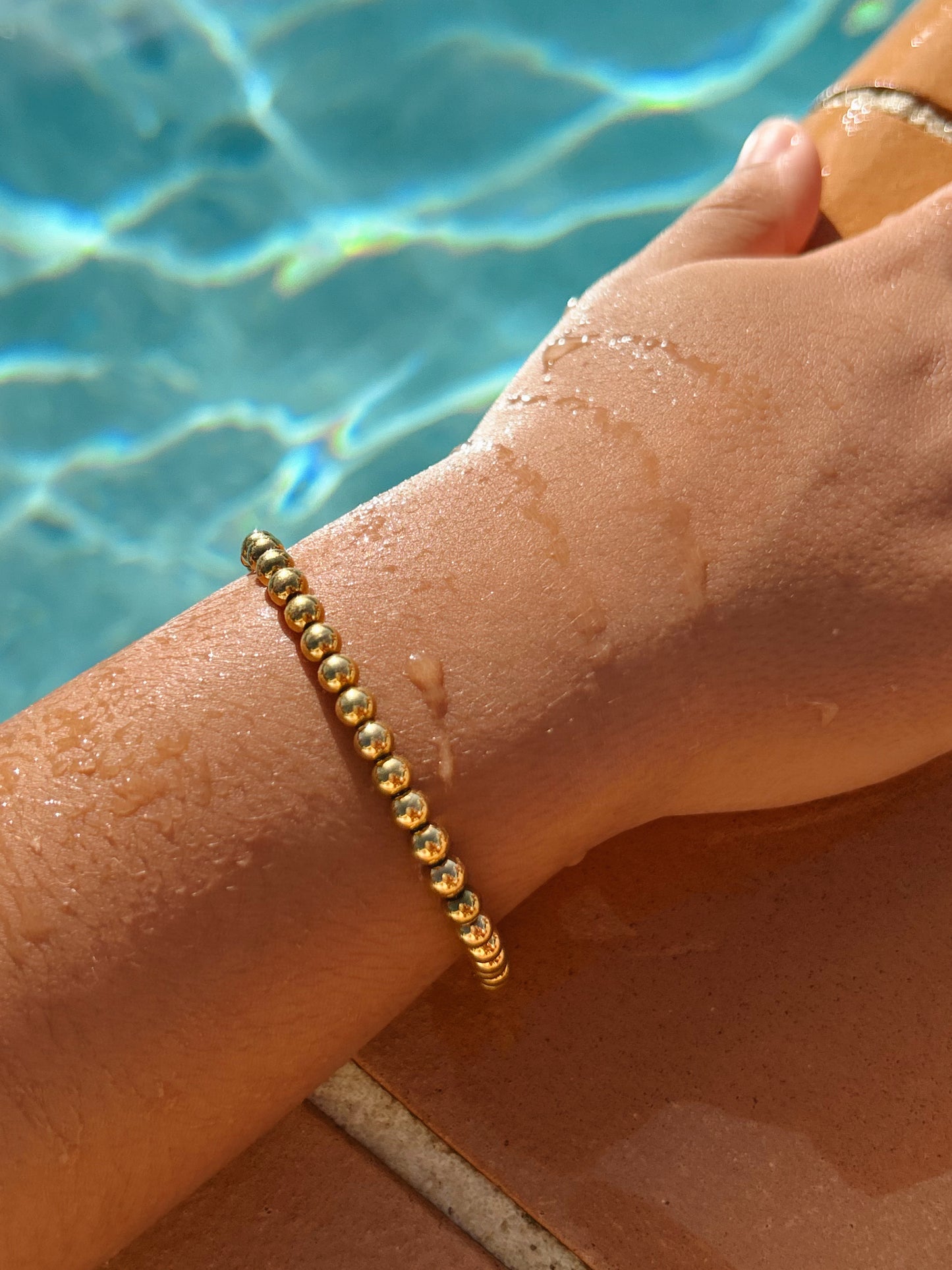 Olivia - Bracelet (Medium Beads)