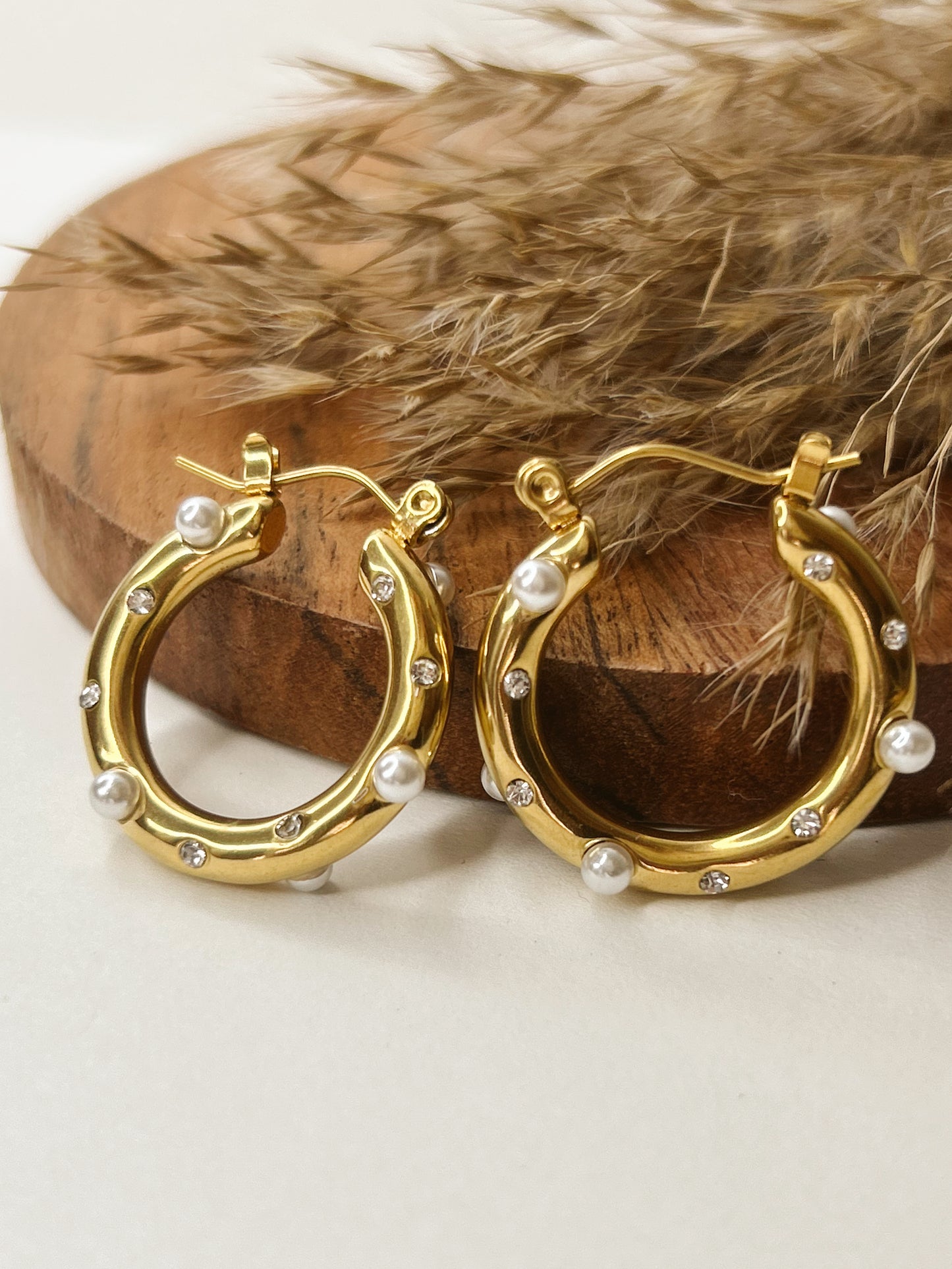 Golden Pearly Earrings
