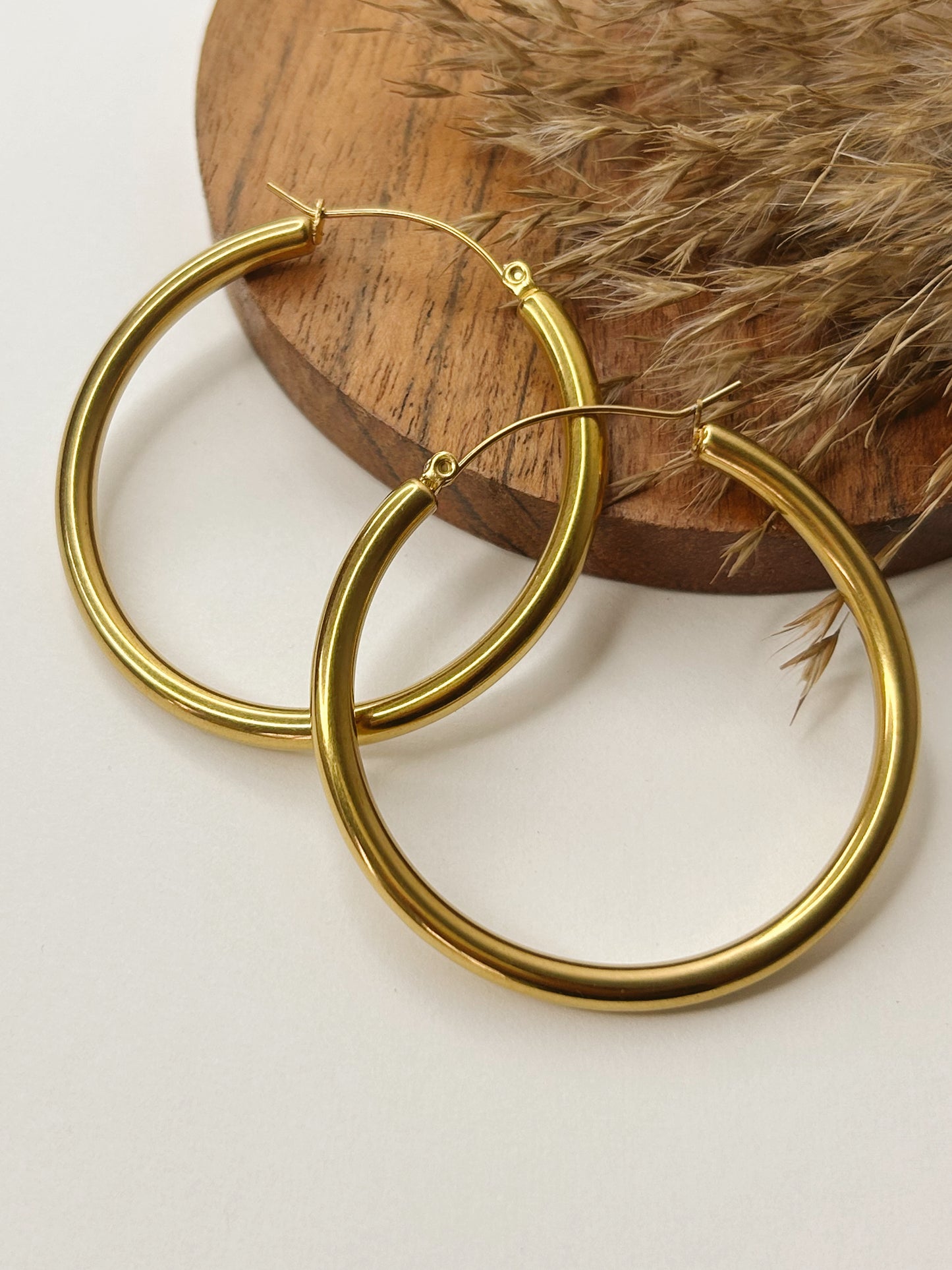 Ari - Large hoops