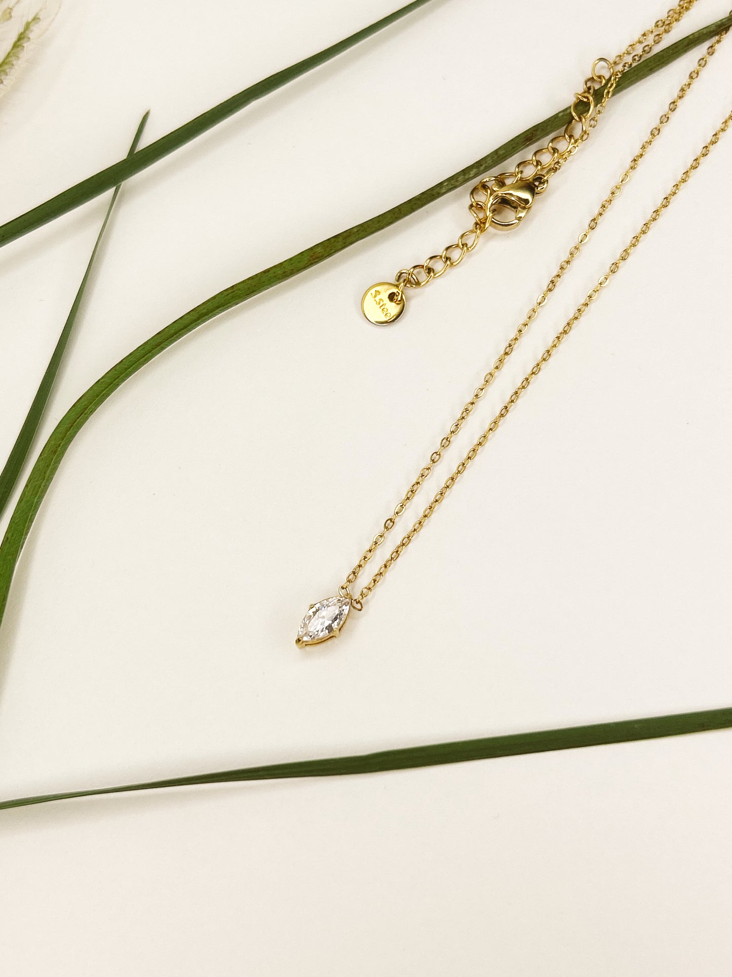 Stellar necklace