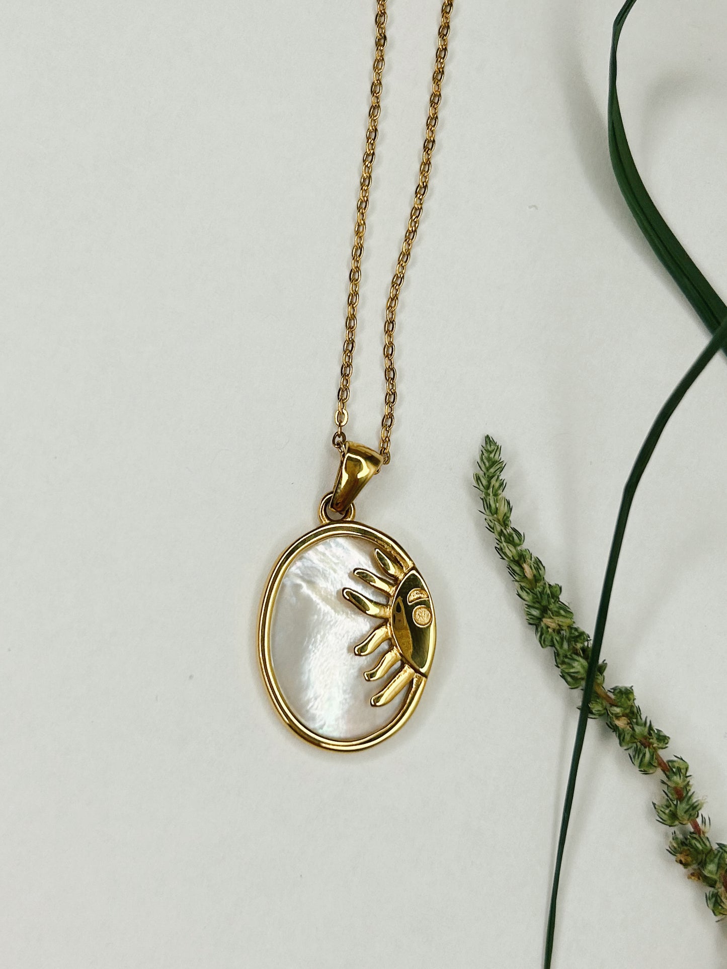 Sunny Necklace