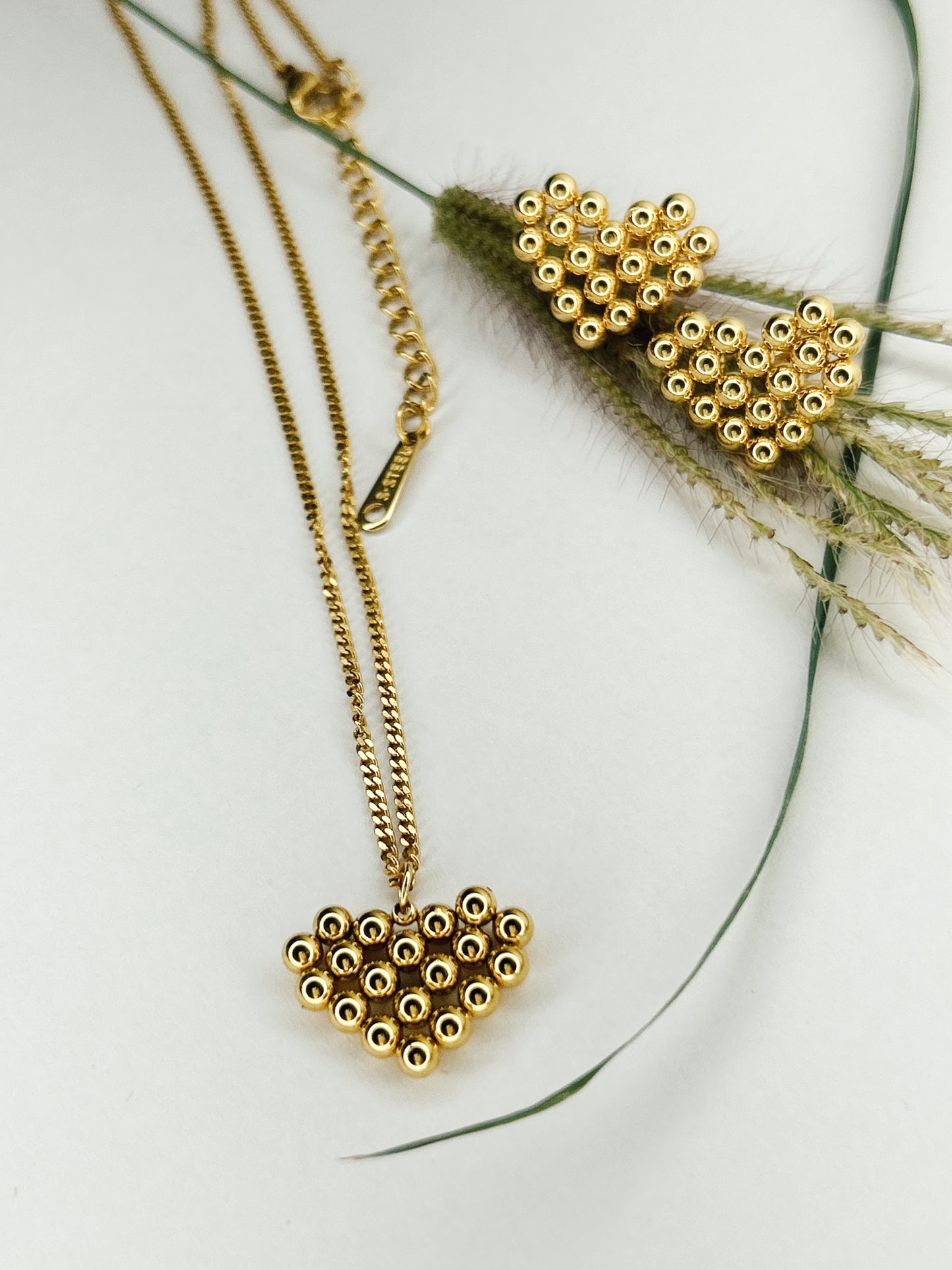 Heart beads earrings